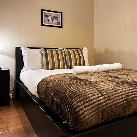 Betty'S Place In Tower Hill - 2 Double Beds, Max 4 People, Great Location In London Exterior photo