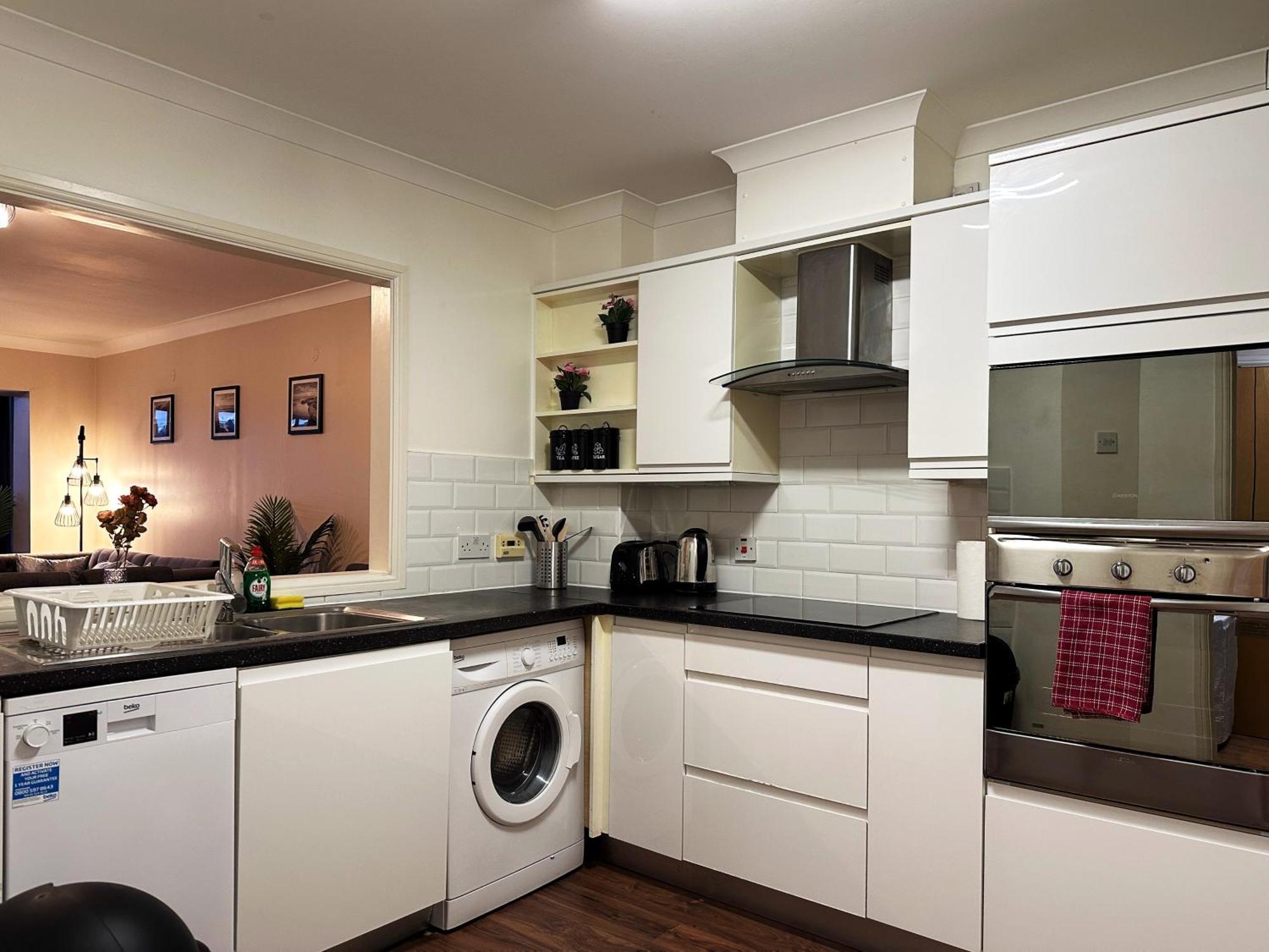 Betty's Place In Tower Hill - 2 Double Beds, Max 4 People, Great Location In Апартаменты *