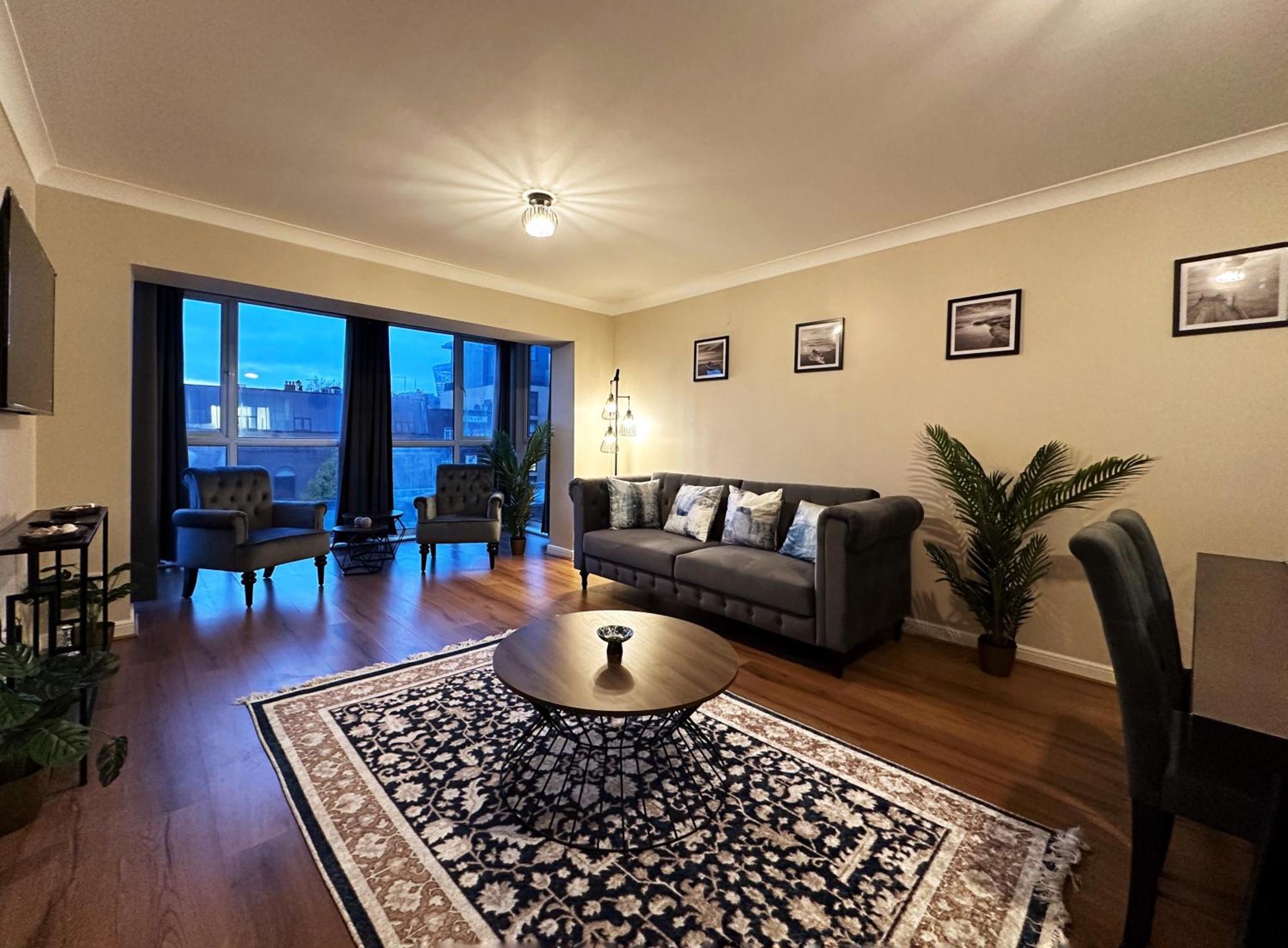 Апартаменты Betty's Place In Tower Hill - 2 Double Beds, Max 4 People, Great Location In Лондон