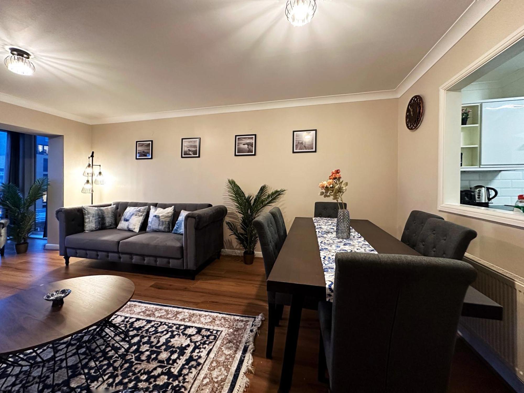 Апартаменты Betty's Place In Tower Hill - 2 Double Beds, Max 4 People, Great Location In *