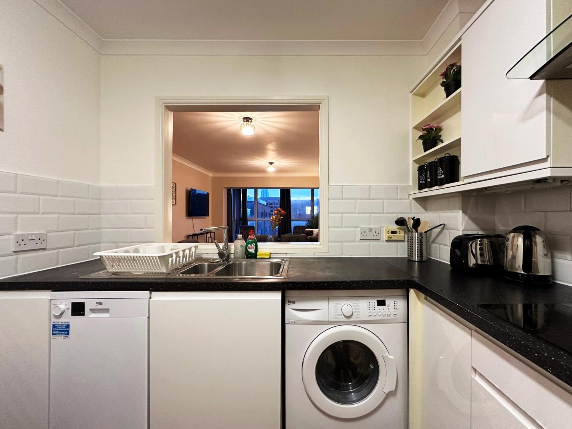 Betty's Place In Tower Hill - 2 Double Beds, Max 4 People, Great Location In * Лондон